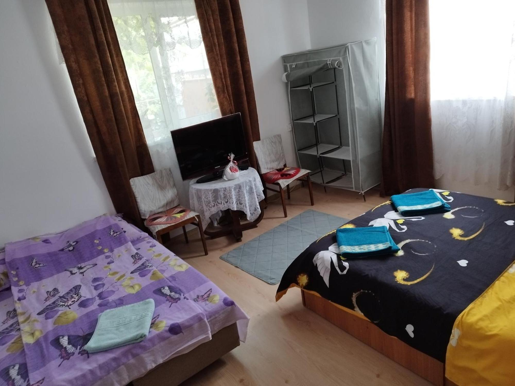 Отель Casa Alex Кырцишоара Экстерьер фото