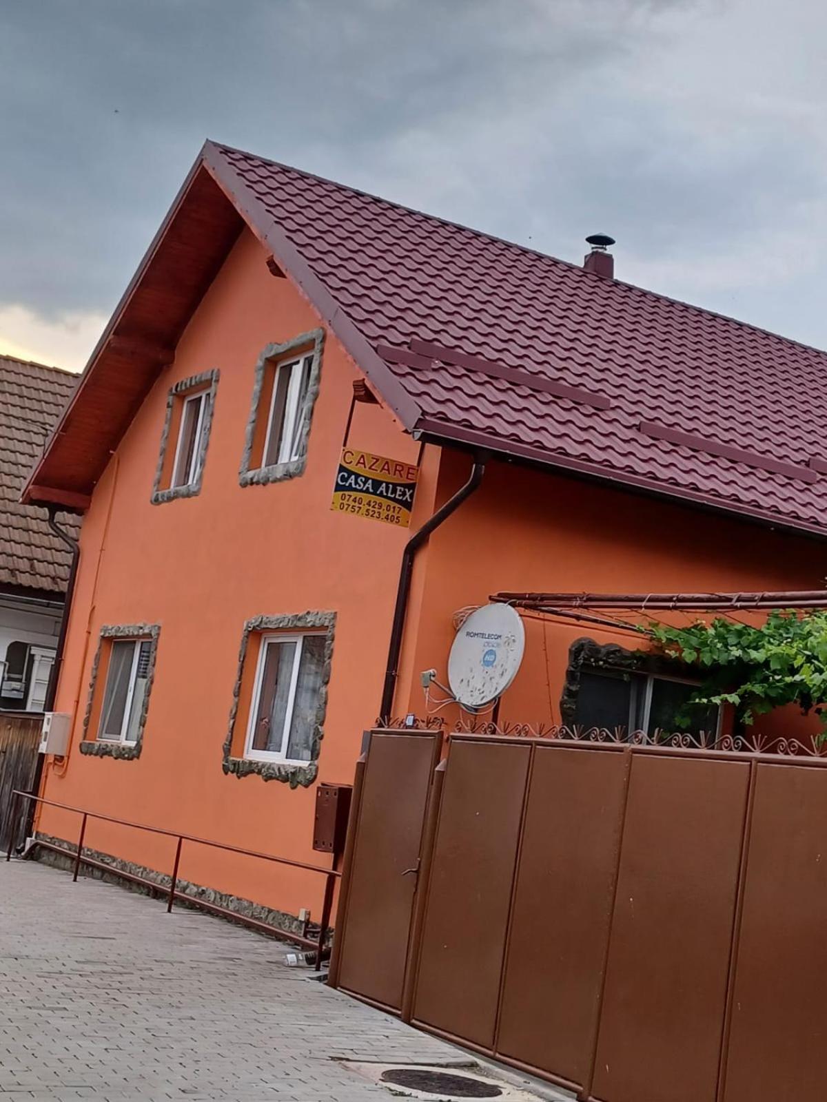 Отель Casa Alex Кырцишоара Экстерьер фото